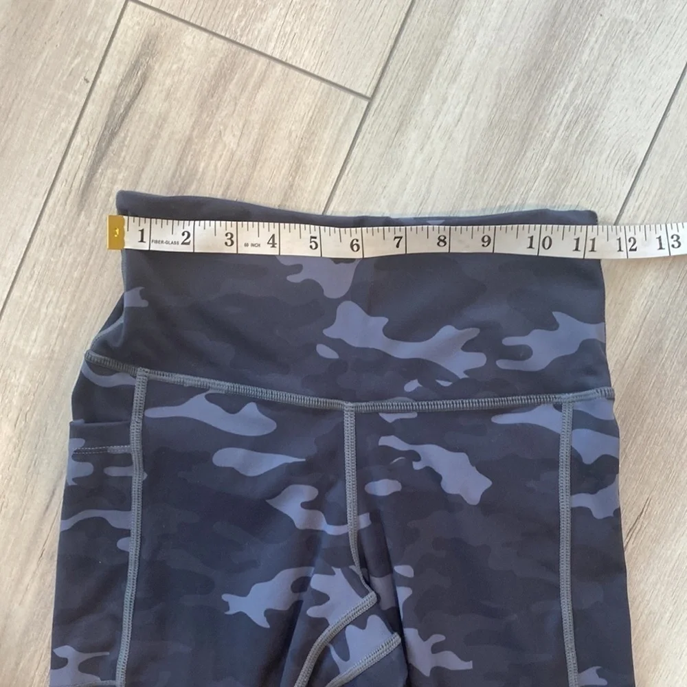 Fety size XS camo legging work out pants